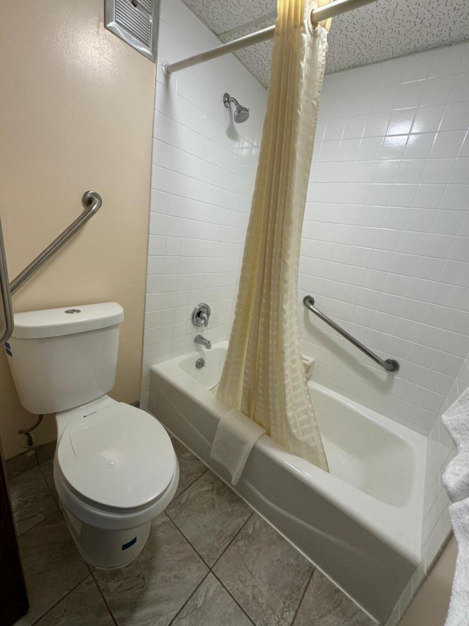 Econo Lodge Waite Park Zewnętrze zdjęcie