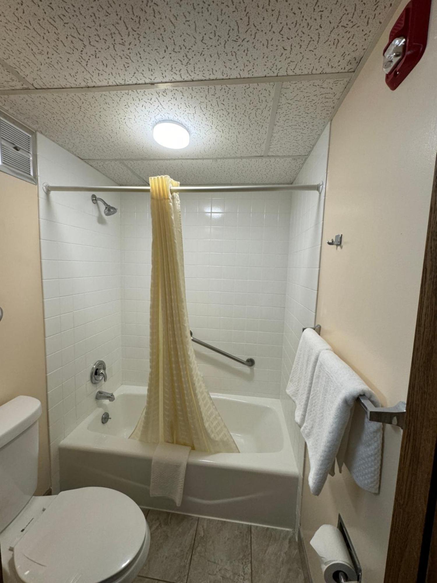 Econo Lodge Waite Park Zewnętrze zdjęcie